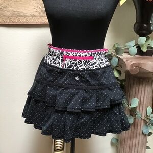 Lululemon Women's Black Polka Dot Skirt